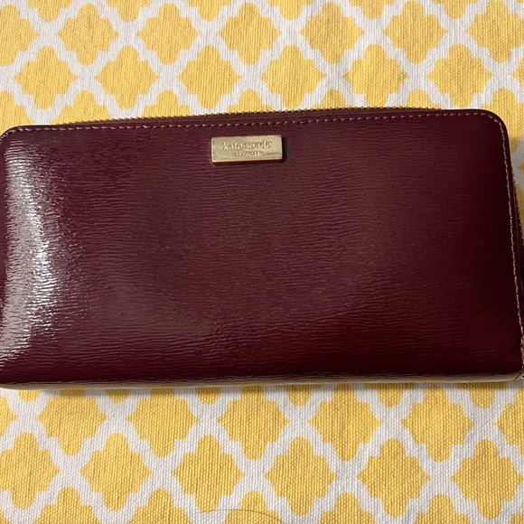 Kate Spade patent wallet - Picture 2 of 4